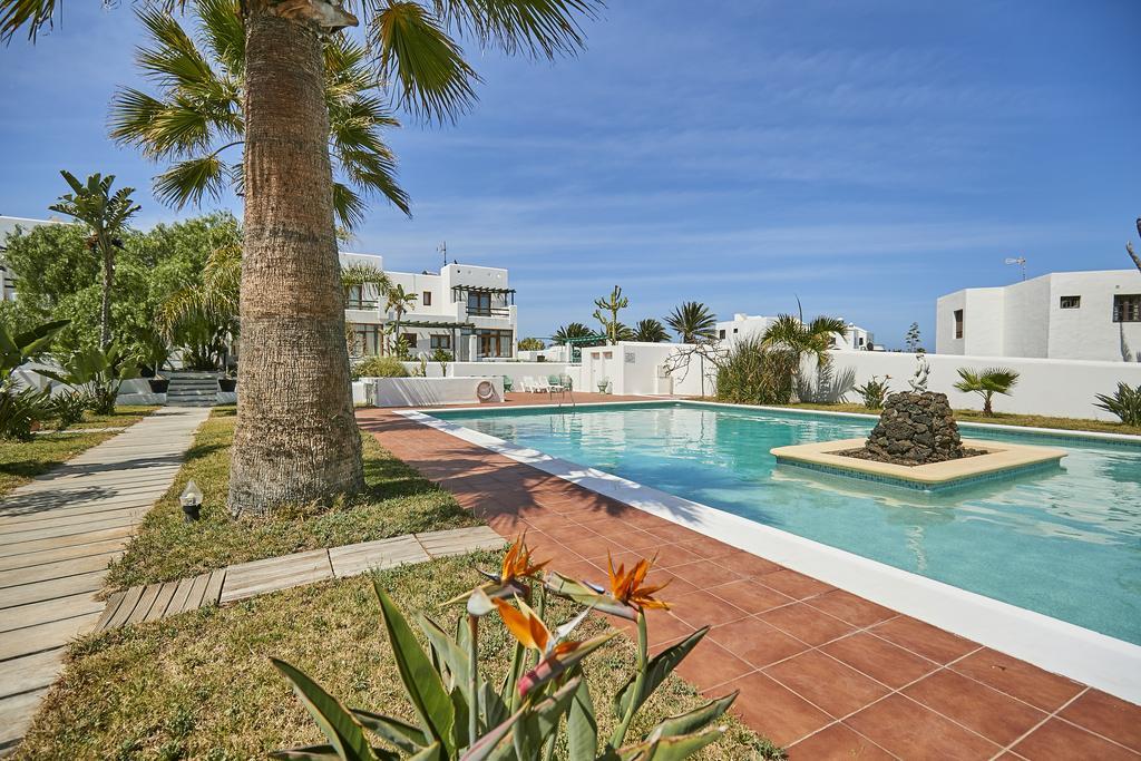 Villa Charco Del Palo Exterior photo